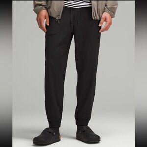 Men's Lululemon Black Jogger Pants- NWT Size M  *jogger